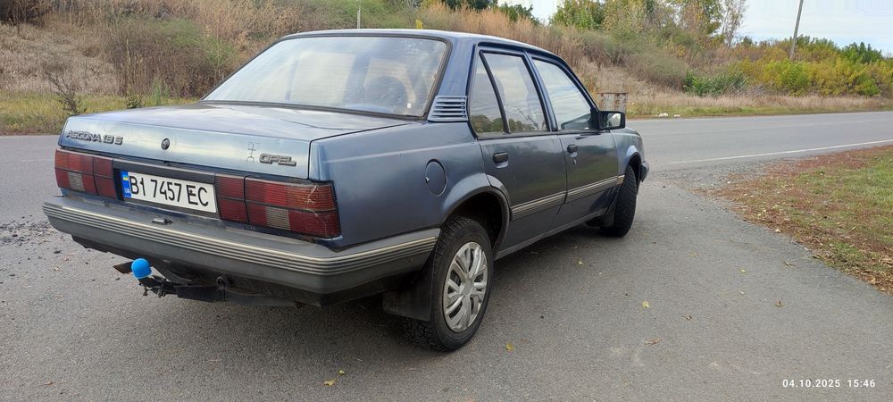 Opel ascona 1988 рік