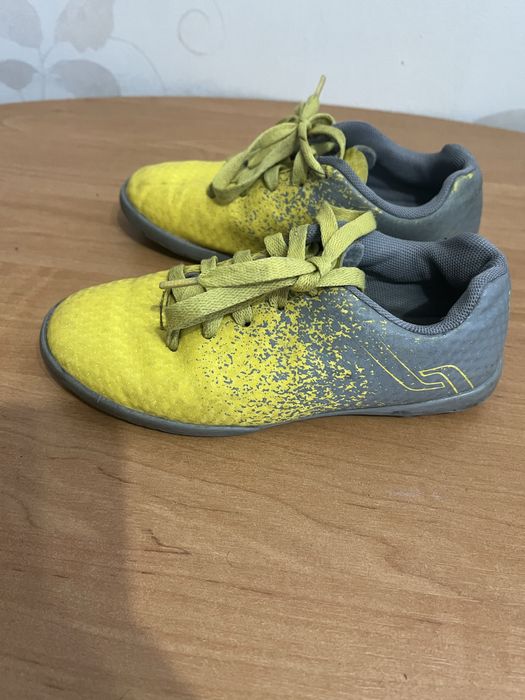 Бутси футбольні,  31 розміру