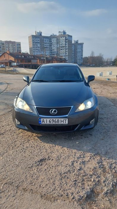 Лексус IS 220  2008