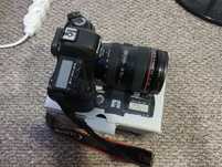 Canon EOS 5d mark II + 24-105 L 1:4 USM