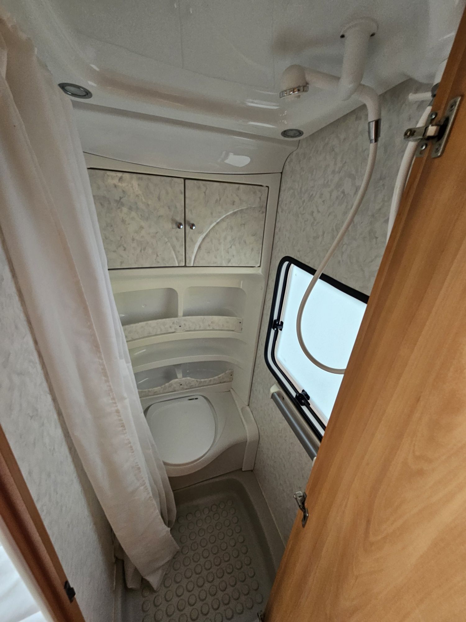 Przyczepa kempingowa Hobby De Luxe z 2006r 1350Dmc