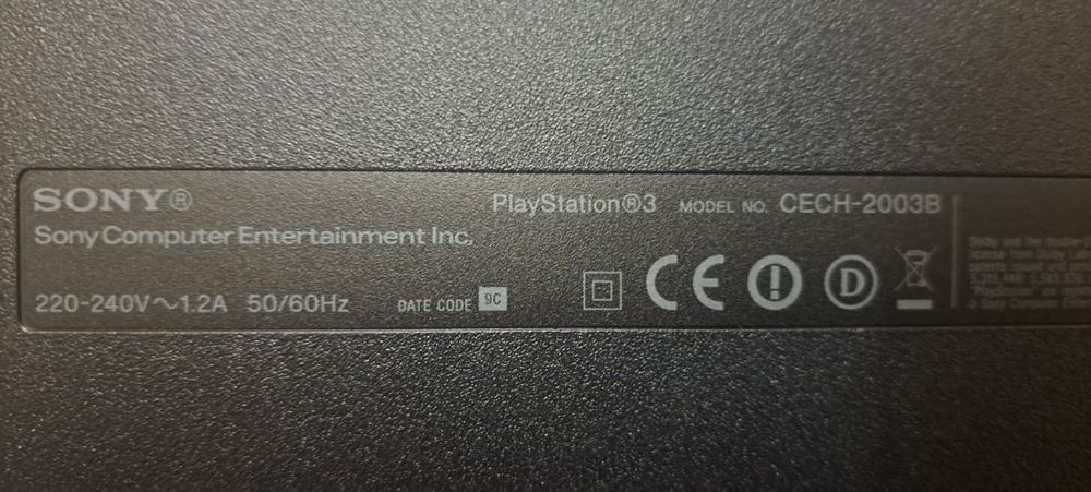 Продам ігрову приставку Sony Playstation 3