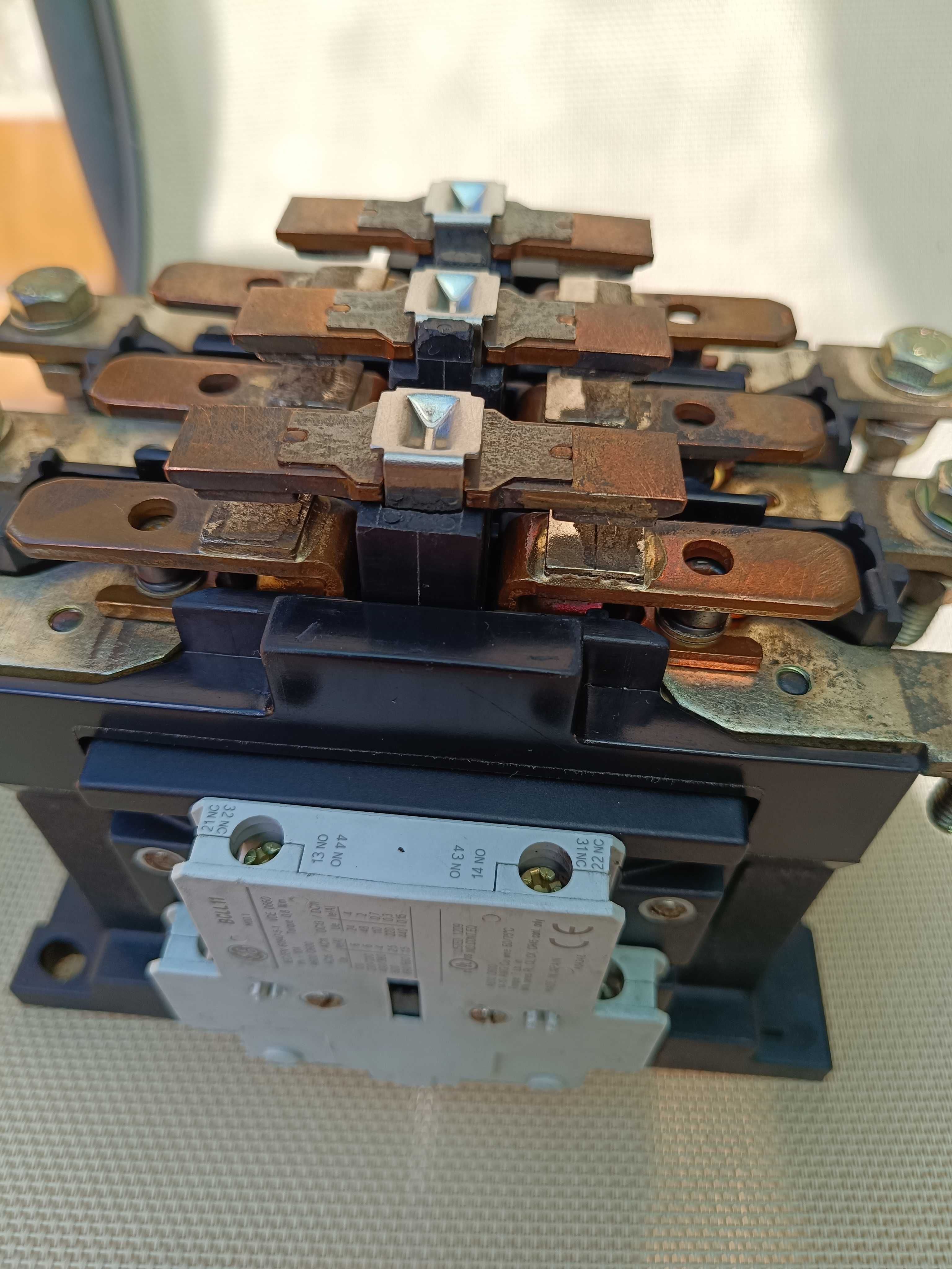 Пускач.Contactor General Motors CK75CA300,75kW.Вживаний,доброму стані.