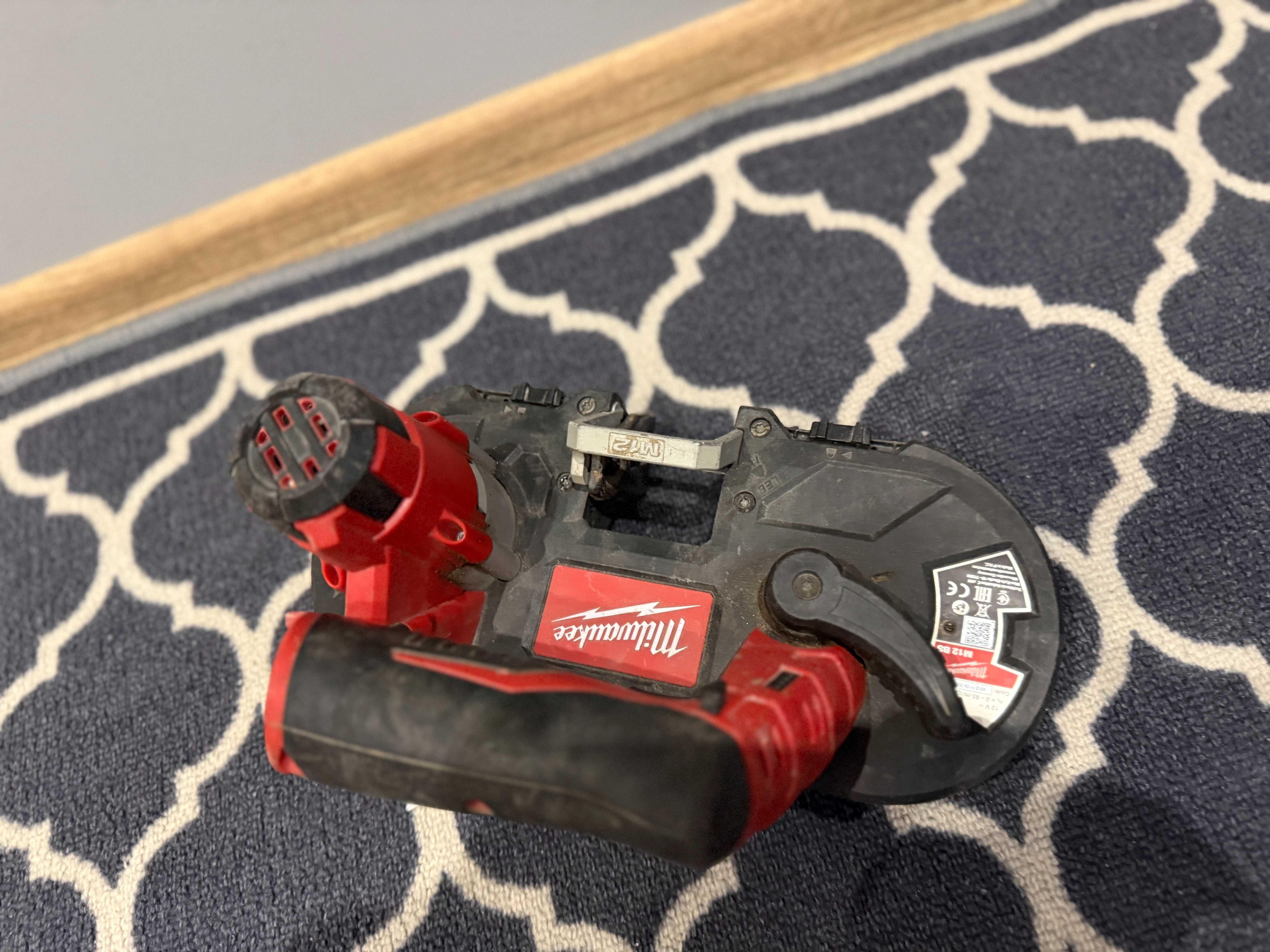 pilarka taśmowa MILWAUKEE HD 18 BS