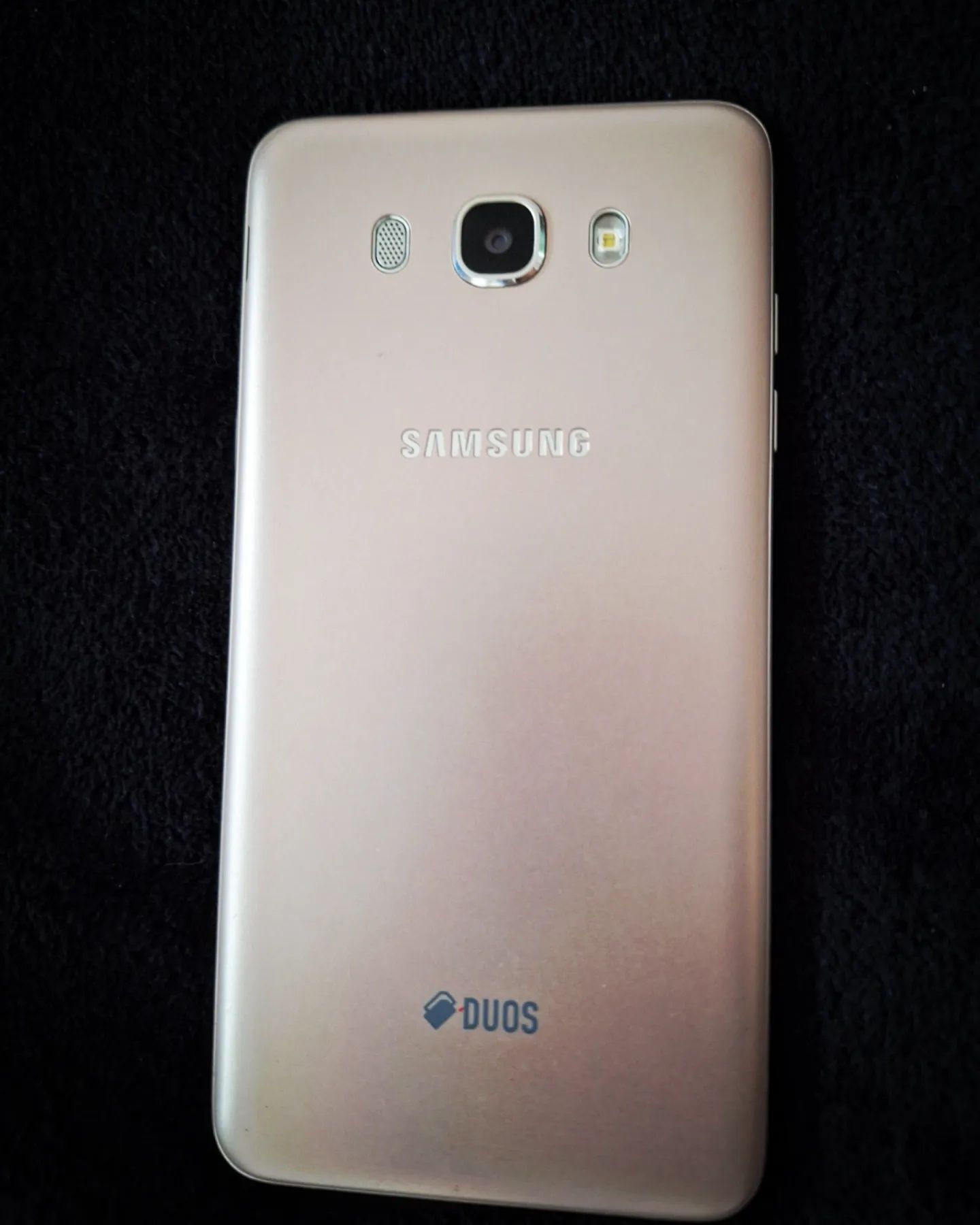 Samsung galaxy j7