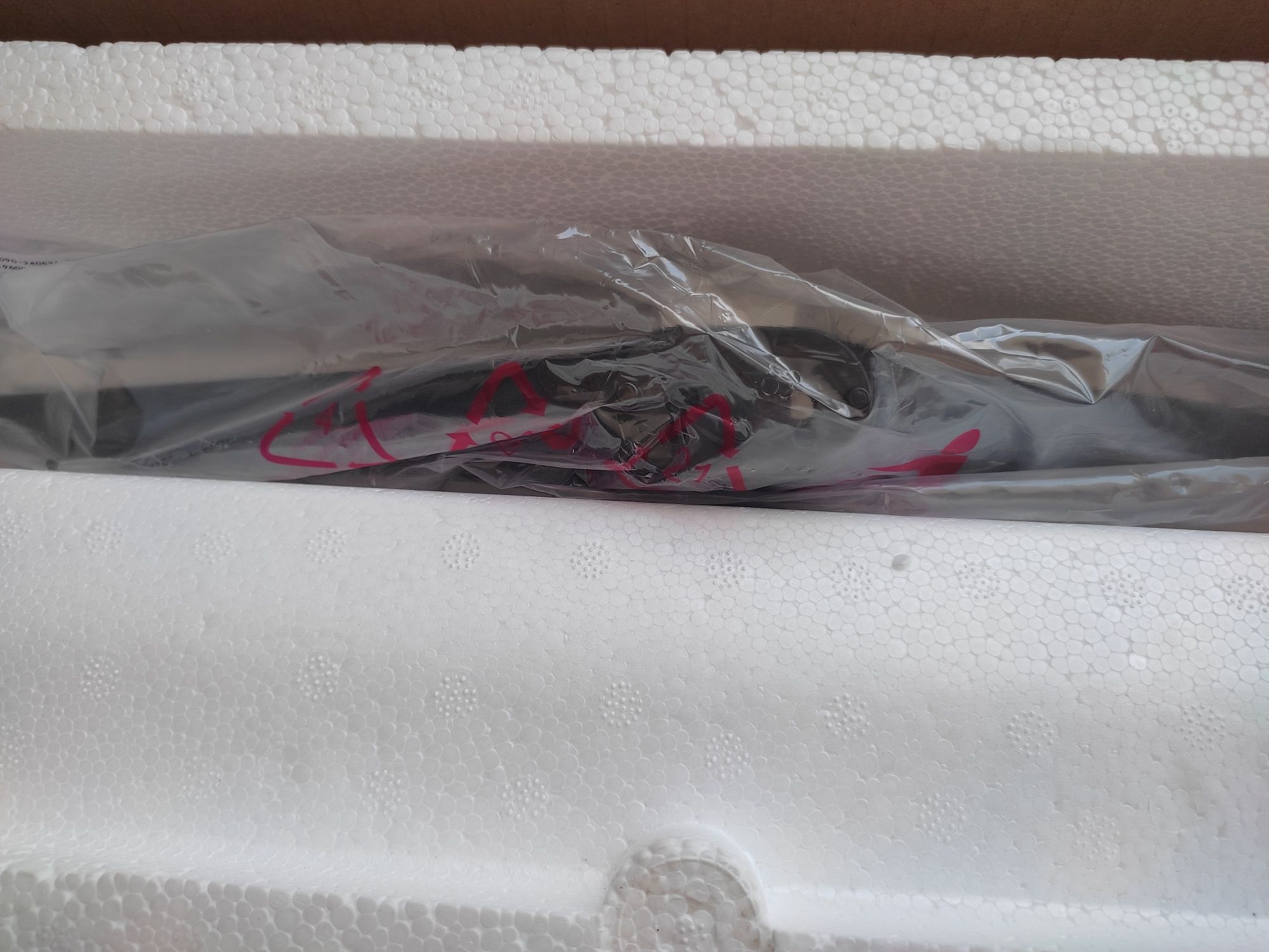 TV Tcl 85 nowy plus sounbar Sharp gratis
