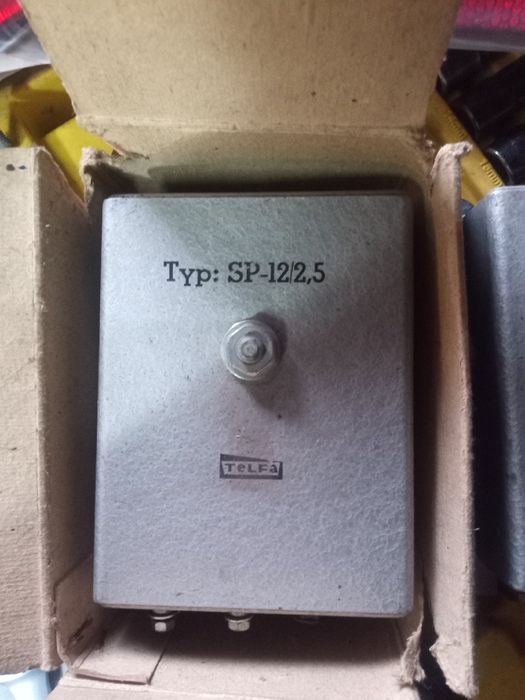 Prostownik selenowy. PRL . Warszawa wołga syrena