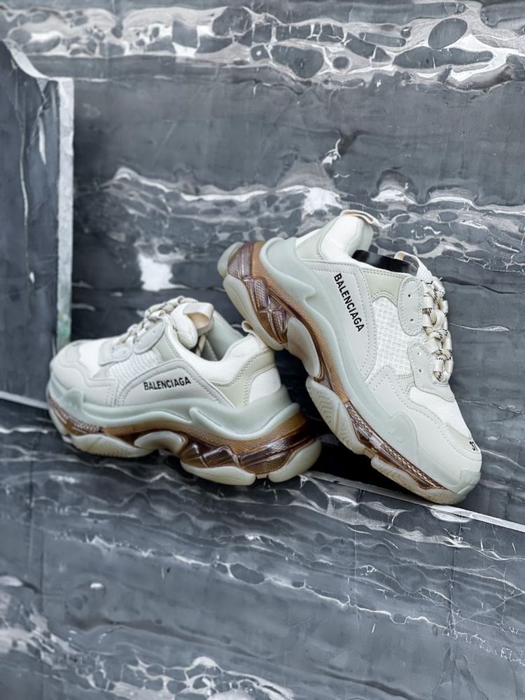 Buty Balenciaga Triple S clear sole beige