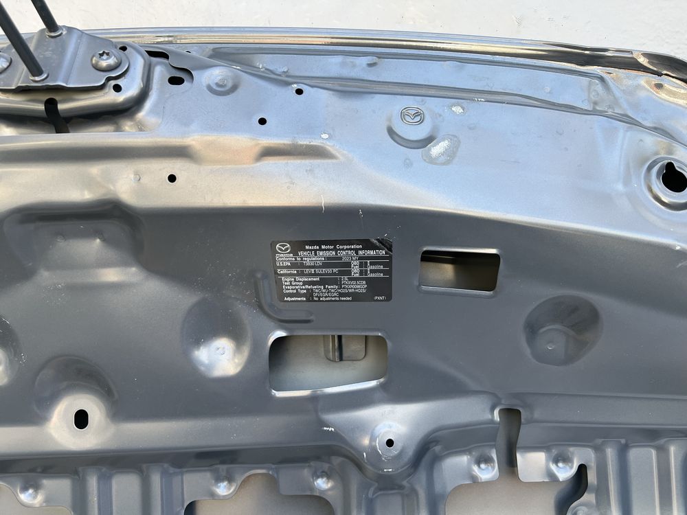 Капот Mazda CX-30 2023 код детали dgy15231x