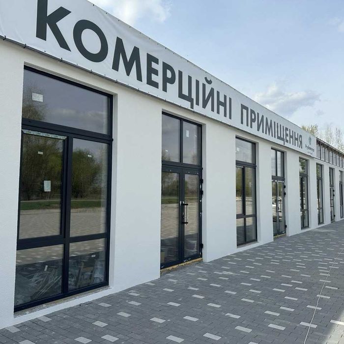 Приміщення 65 кв.м під магазин, автомийку, аптеку,  біля дороги