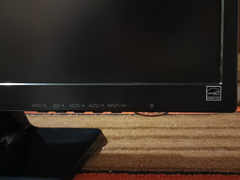 Широкоформатний монітор LG Flatron E2242C-BN