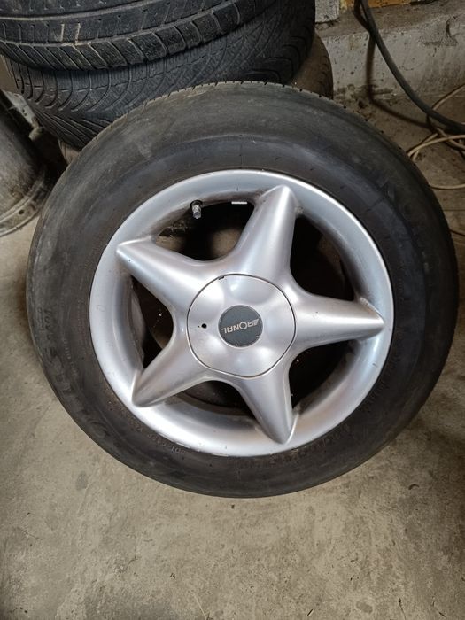 Легкосплавні дискі з резинною.