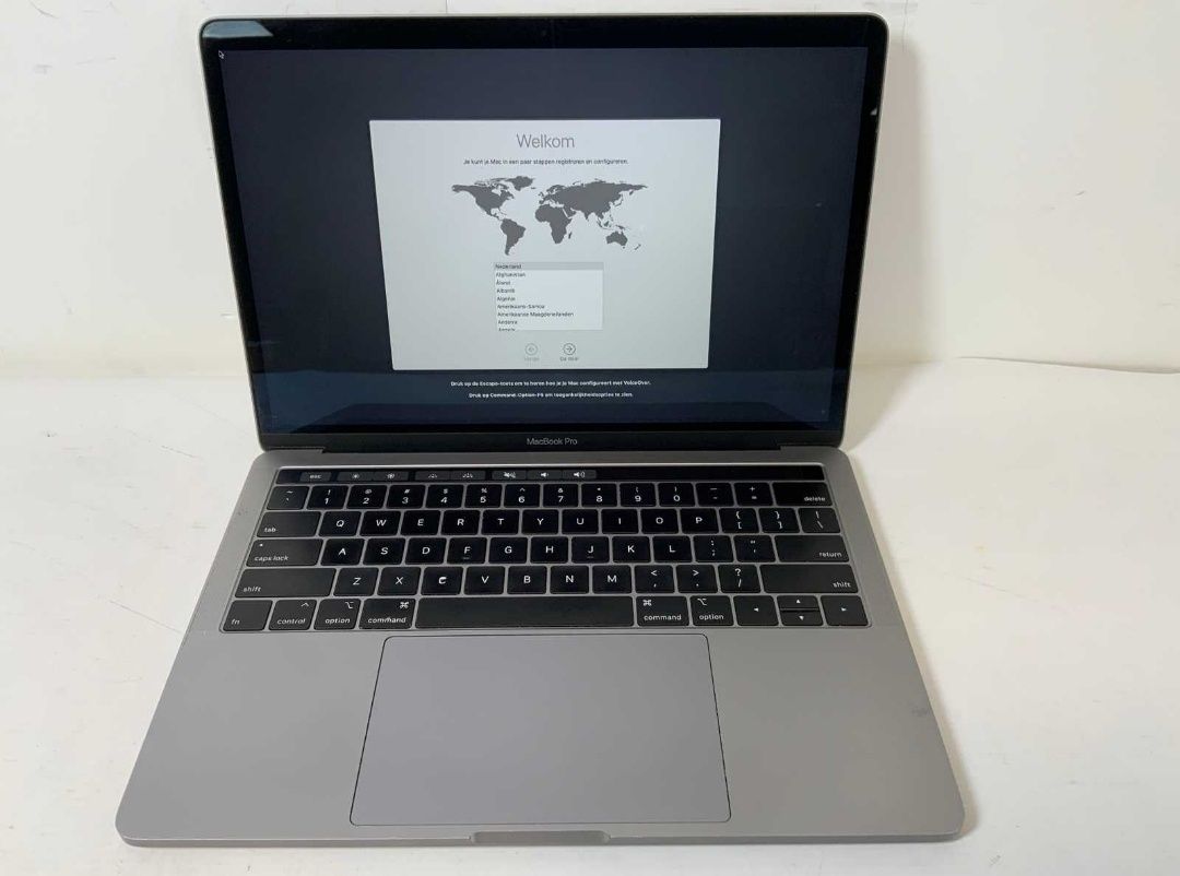 MacBook Pro 13" I7 16Gb 500 SSD Touchbar