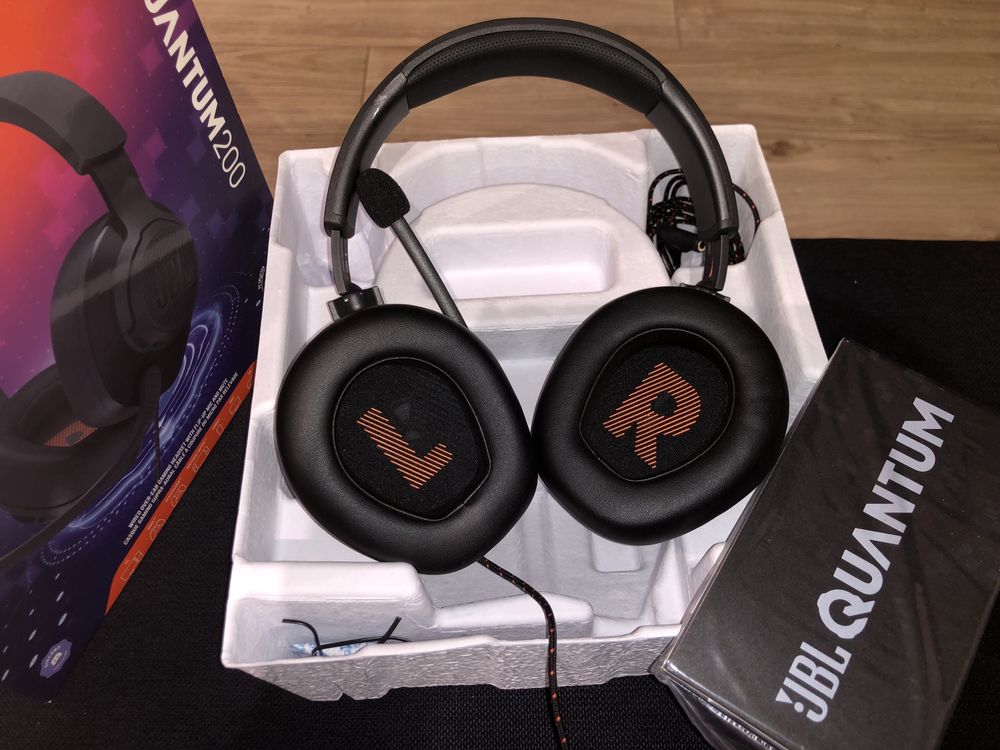 Słuchawki JBL QUANTUM 200