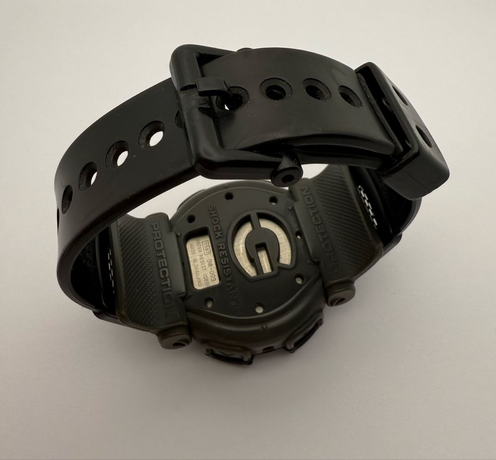 Zegarek Casio G-shock DW 003