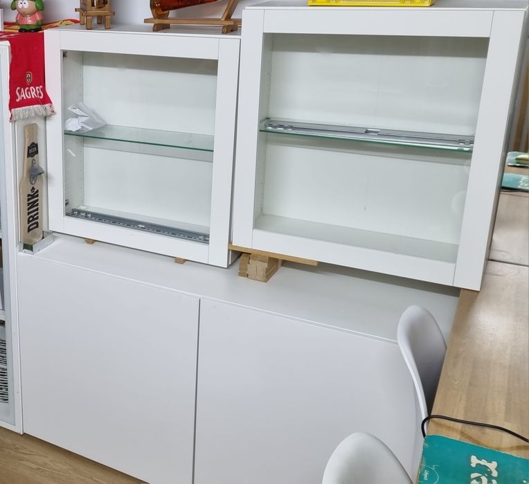 Combinação móvel TV, branco, Ikea 
300x42x195 cm