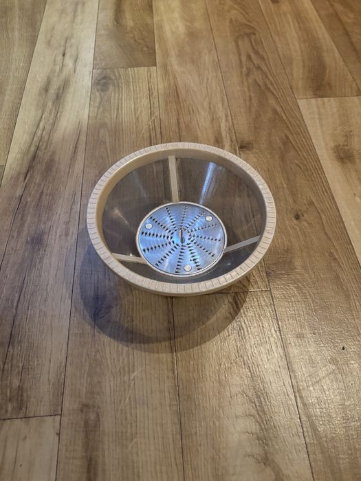 Sokowirówka angielskiej firmy JML