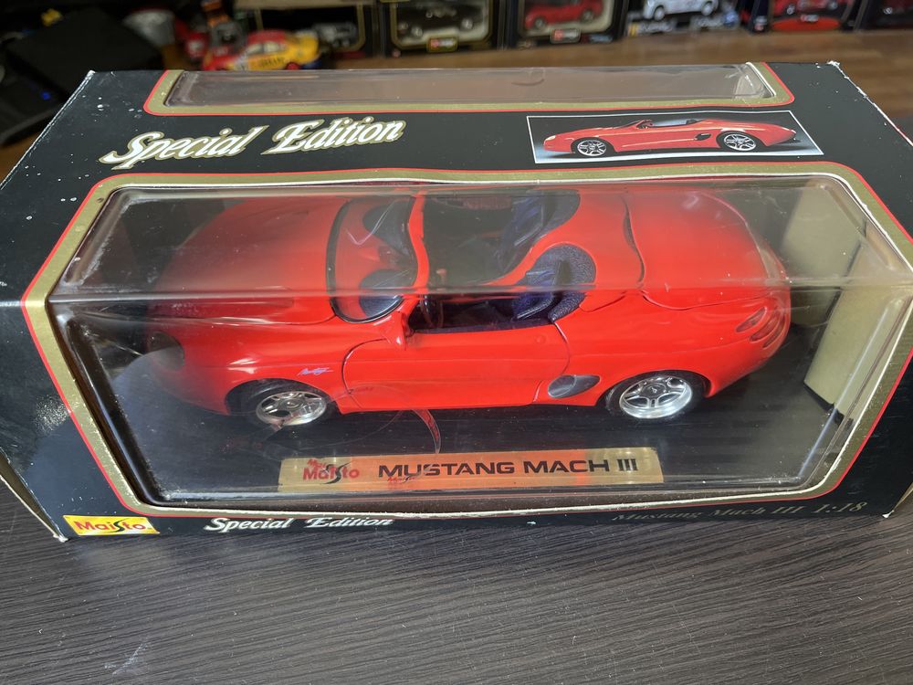 MaiSto 1:18 Mustang Mach III