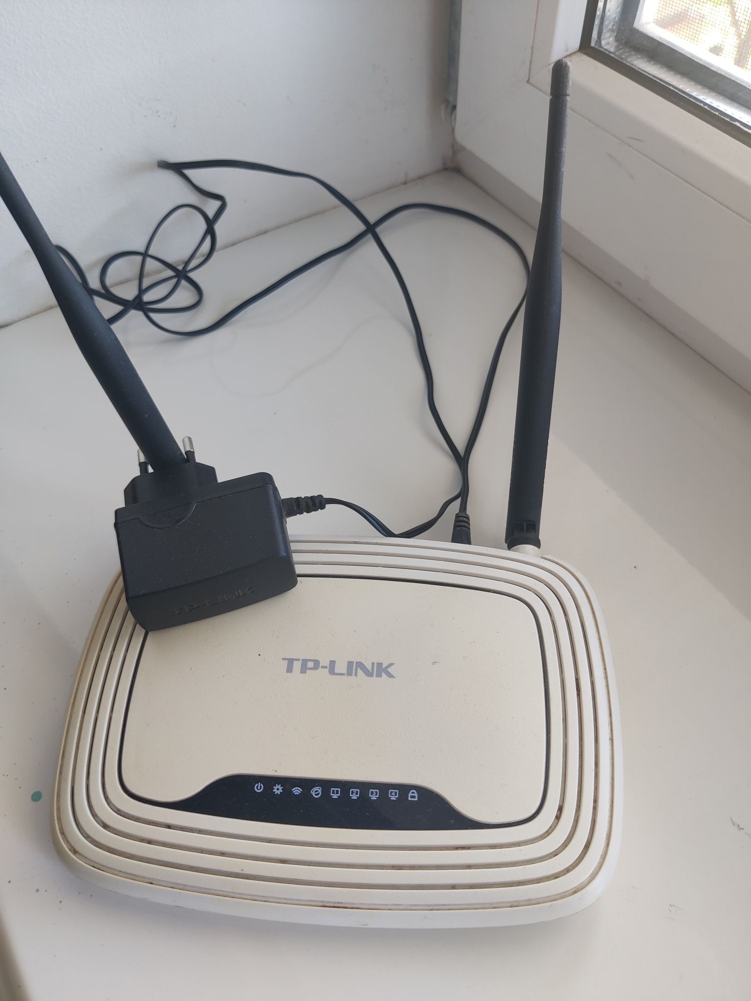 Продам роутер Tp-link TL-WR841N