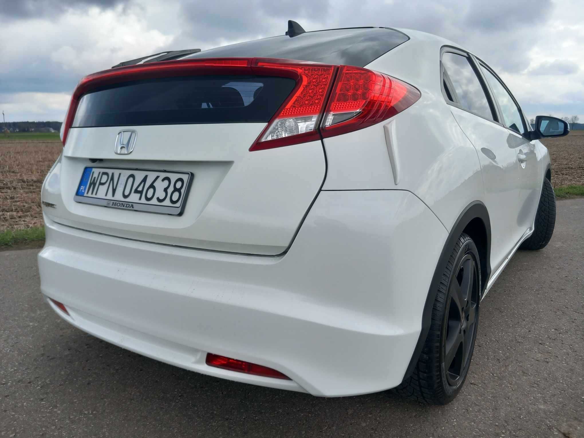 Honda Civic IX -Biała Perła