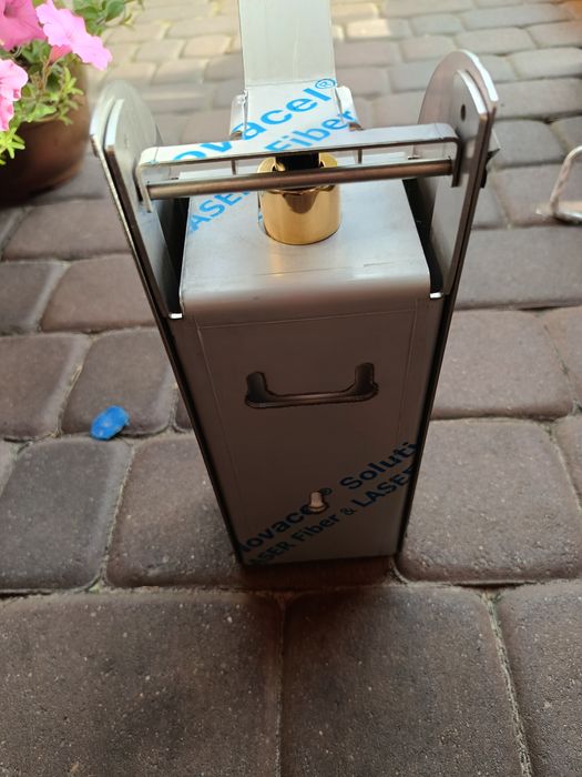 Dozownik ze stali nierdzewnej