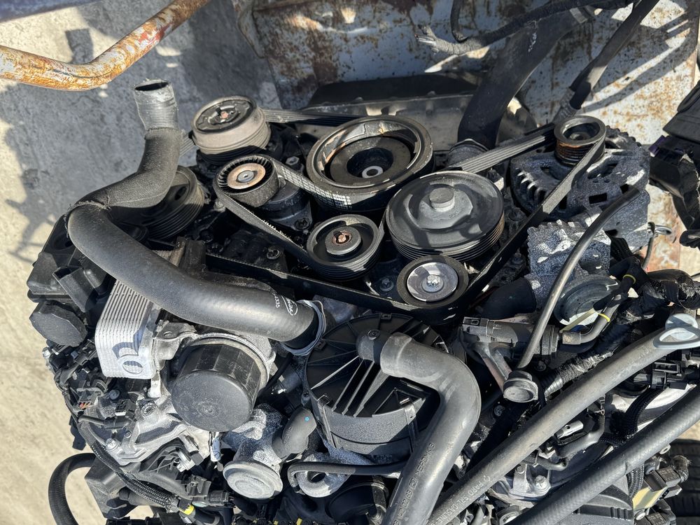 Двигун мотор Mercedes w164 W221 w211 w219 M273 5.5 бензин