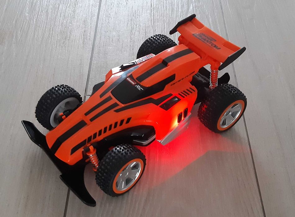 Auto zdalnie sterowane Carrera RC komplet światło, idealny PREZENT