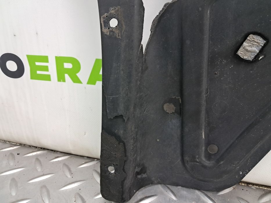 Защита двигателя VOLKSWAGEN  GOLF 7 5Q0825235C