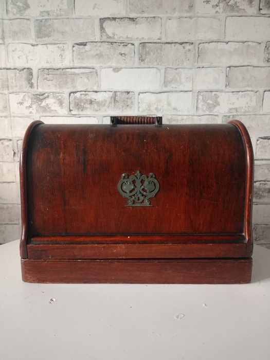 Maszyna do szycia Singer 1884 rok