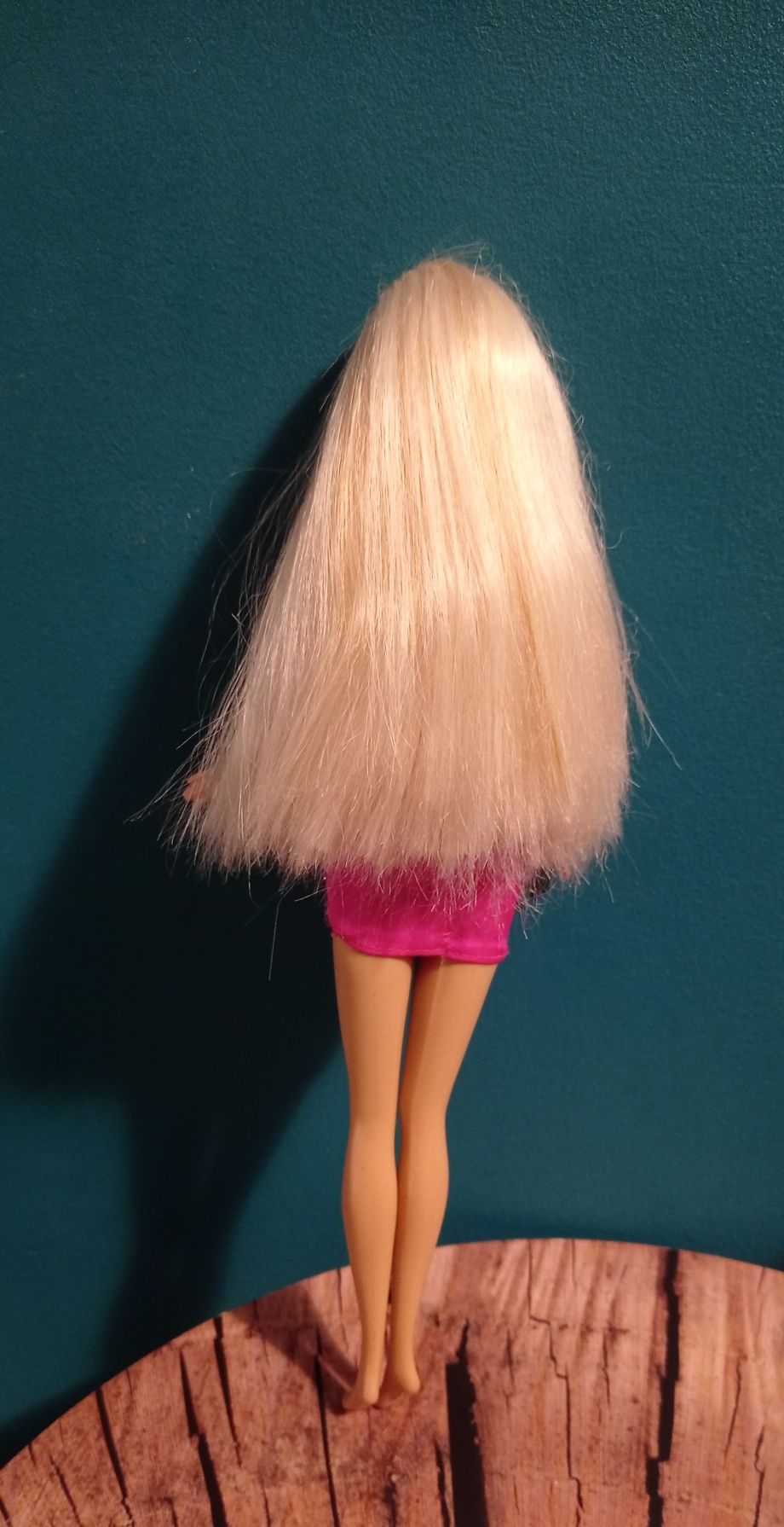Mattel Barbie w dyskotekowej sukience, długie blond włosy, 1999 r.