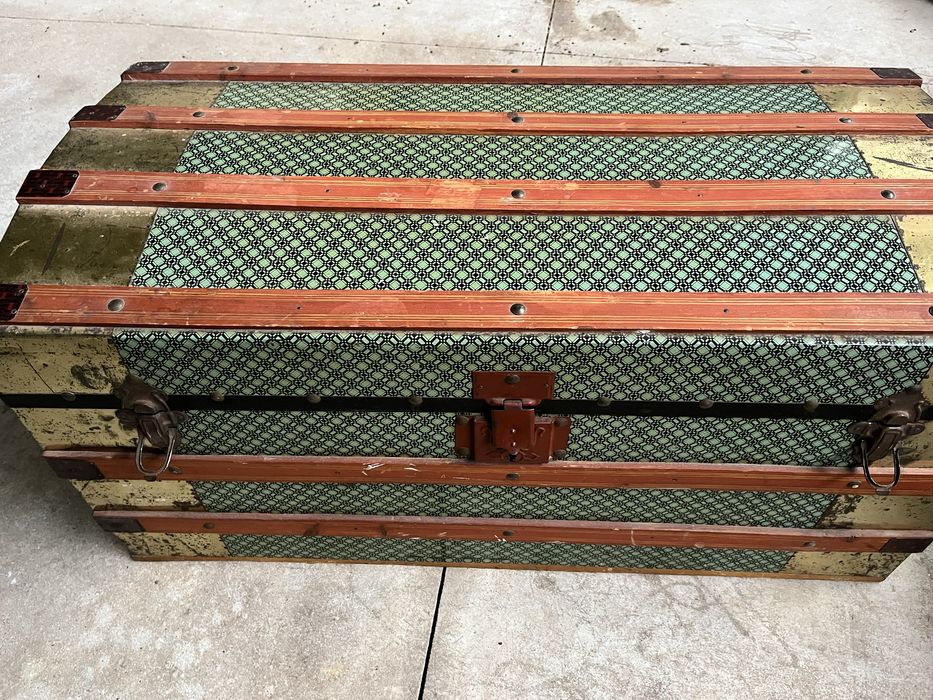 Baú vintage decorativo – Madeira/metal – excelente estado