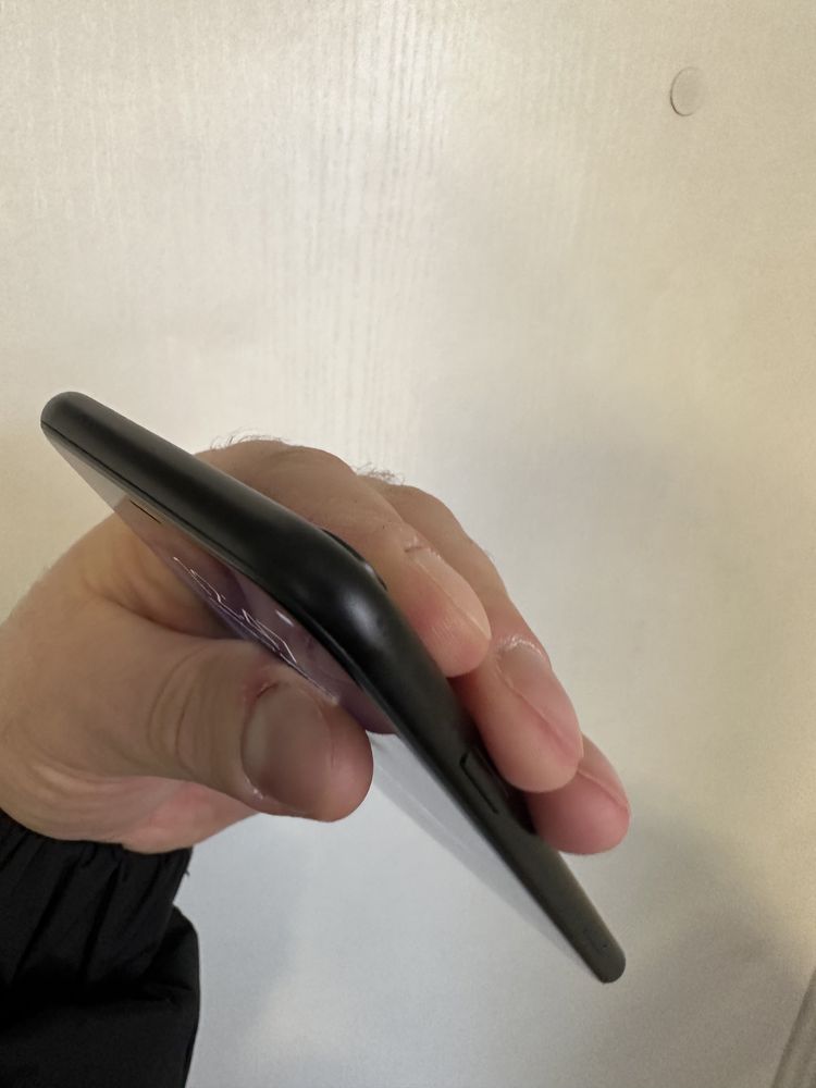 Продам корпус iPhone Se 2020/iPhone 8