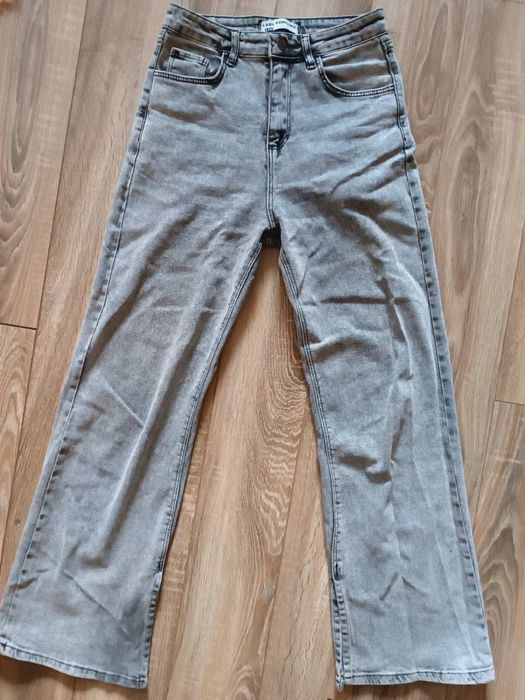 Жіночі джинси кльош