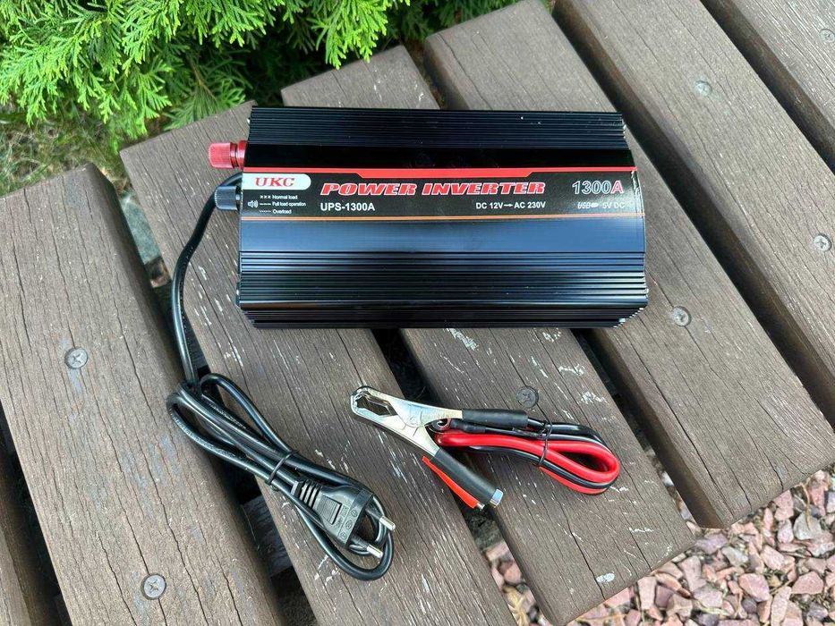 Преобразователь Инвертор Інвертор UKC 12V-220V 1300Вт ИБП ДБЖ UPS 10Am