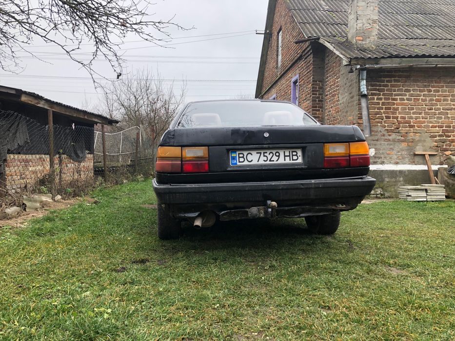Продам ауді 100с3 находу