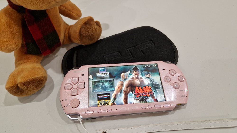 Sony PSP 3000 64гиг с играми 135шт!