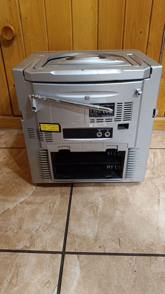 Mini wieża First magnetofon, radio