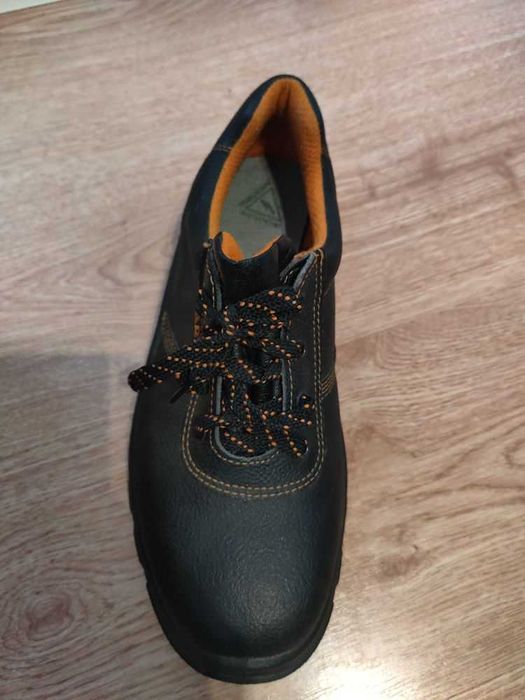 Buty robocze ochronne rozmiar 40