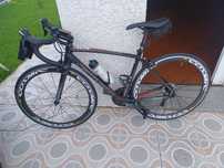 Bicicleta de Estrada Centrium rodas e quadro de carbono