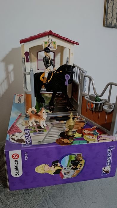 Schleich Box dla konia z jeźdźcem