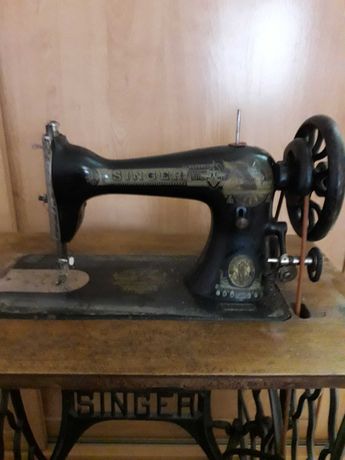 Máquina de costura Singer, (sem pés), Antiga