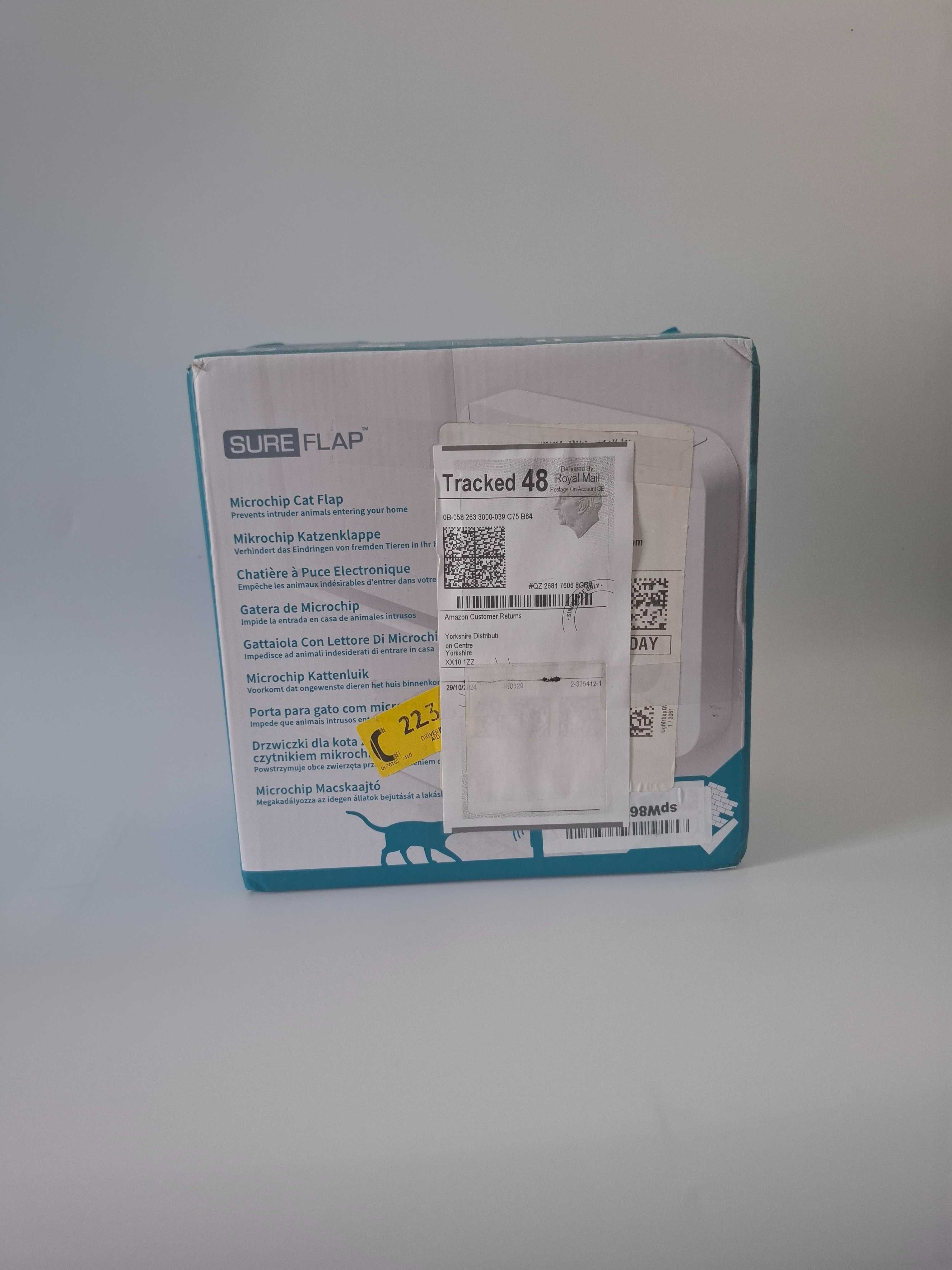 SureFlap - wejście dla kota skanuje identyfikator zwierzęcia
