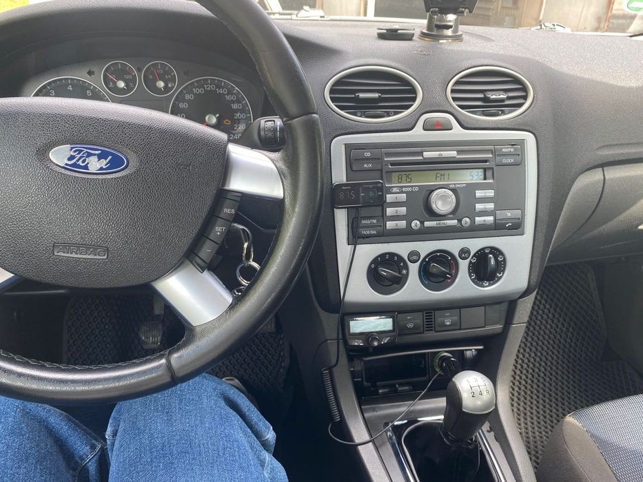 Форд фокус 2006 рік 2.0