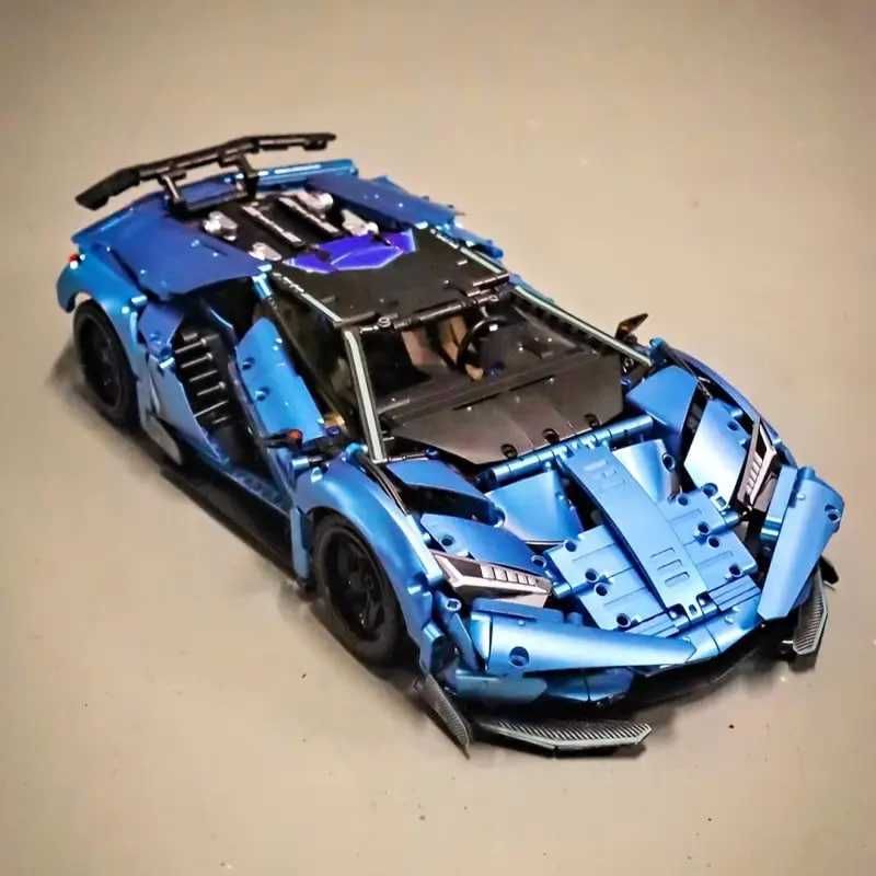 Конструктор Technic Lamborghini Kumeigao. Масштаб 1:10. 1922 деталей.