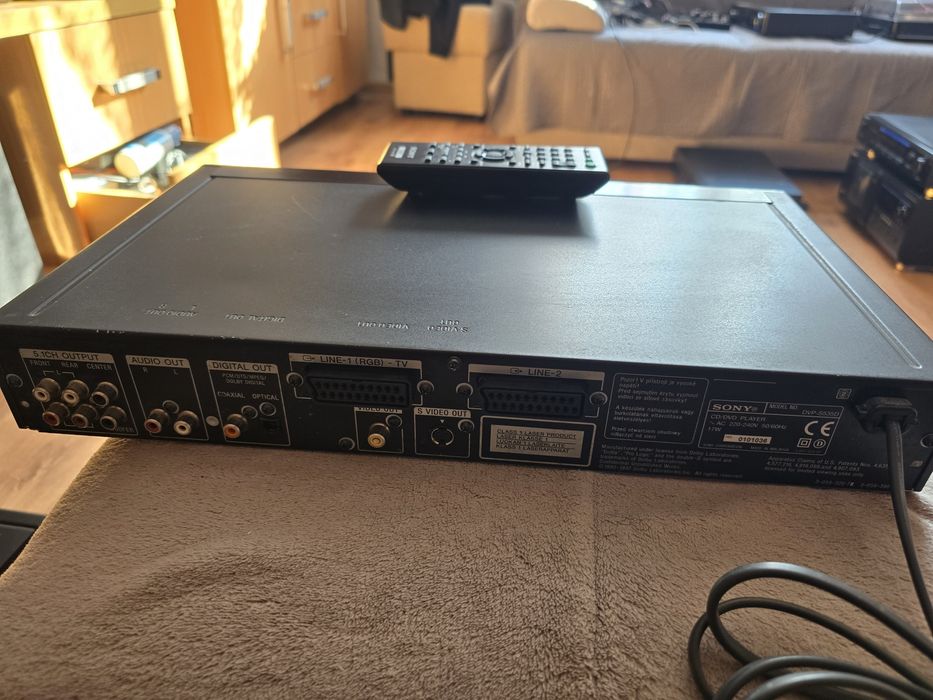 Sony dvd z pilotem