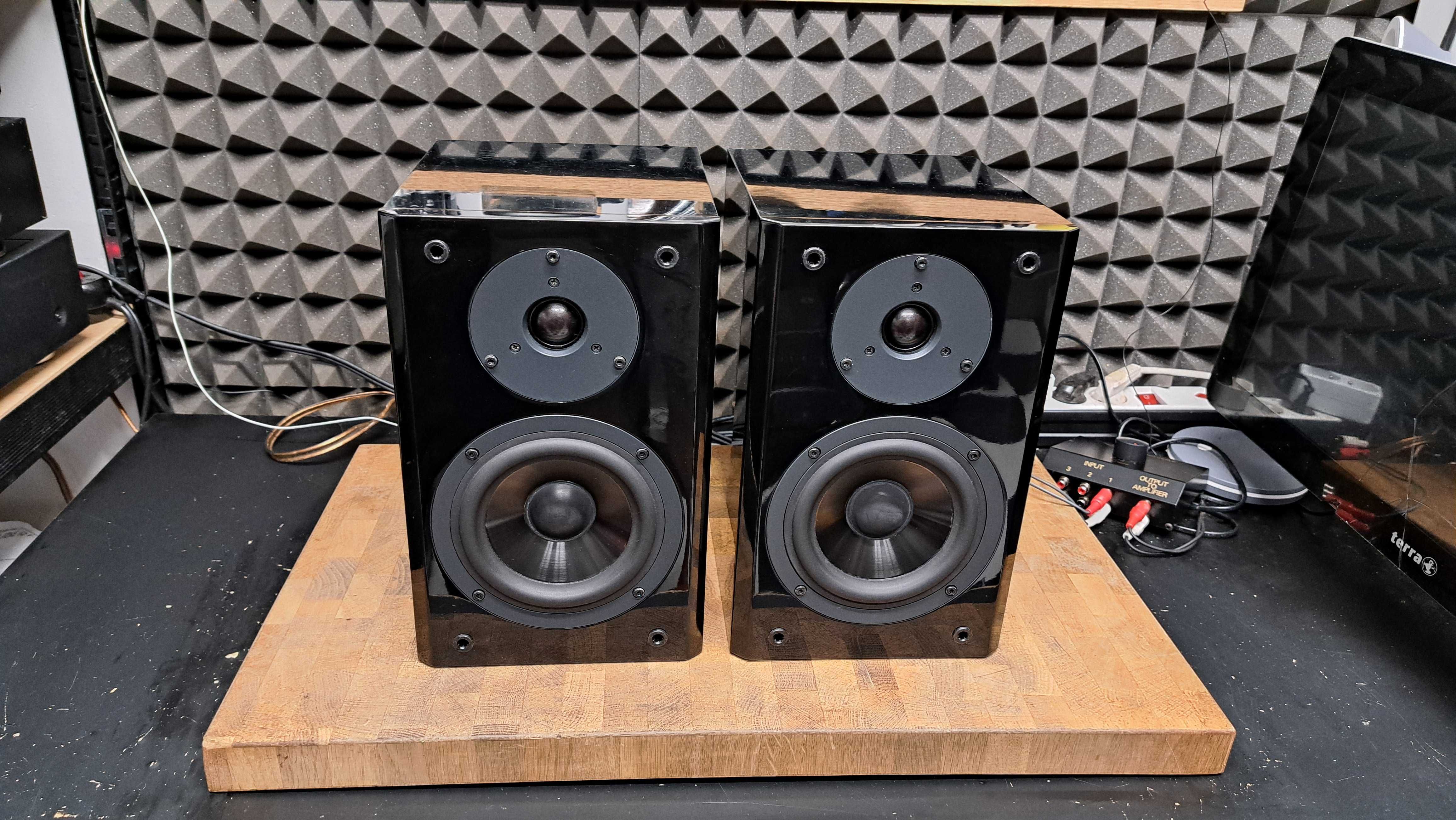 Monitory Yamaha NS-E800