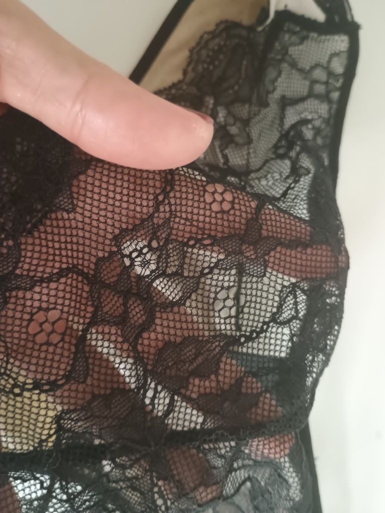 Majtki figi sexy koronka l xl bez czarny damskie