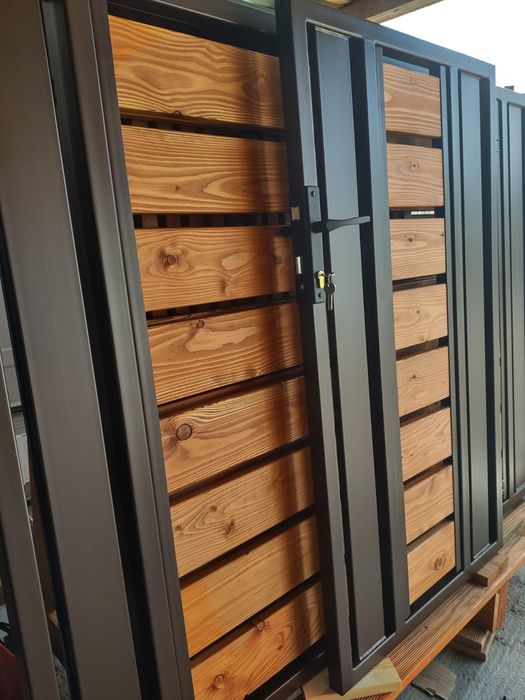 Sprzedam bramę dwuskrzydłową wraz z furtką