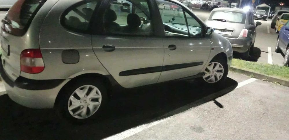 Renault Scenic rok 2000