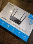 Wi-Fi роутер D-Link DIR-842 Gigabit Router